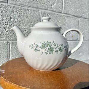 vintage Corelle teapot in the discontinued "Callaway" pattern green ivy design